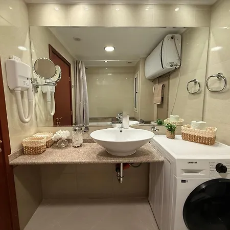 Downtown Luxury Apartment